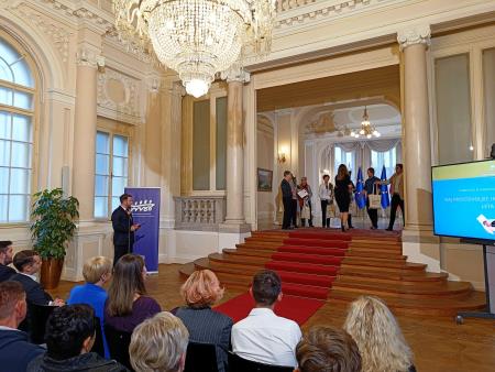 Priznanje za posebne dosežke za naj prostovoljski projekt so dobile prostovoljke društva Koroški medgen (2)